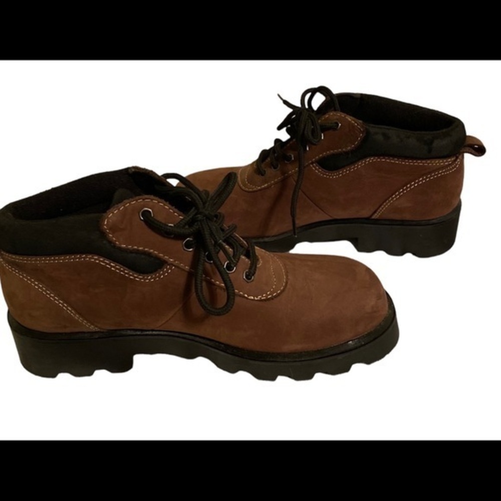 BP GENUINE BRUSHED BROWN SUEDE ANKLE BOOTS WITH LUG SOLE SIZE 7.5M